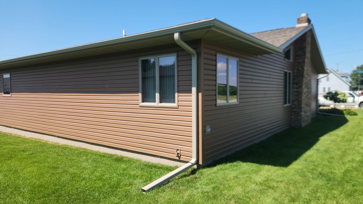 Gutter Installation for Bredekamp Seamless Gutters in Jackson County, IA