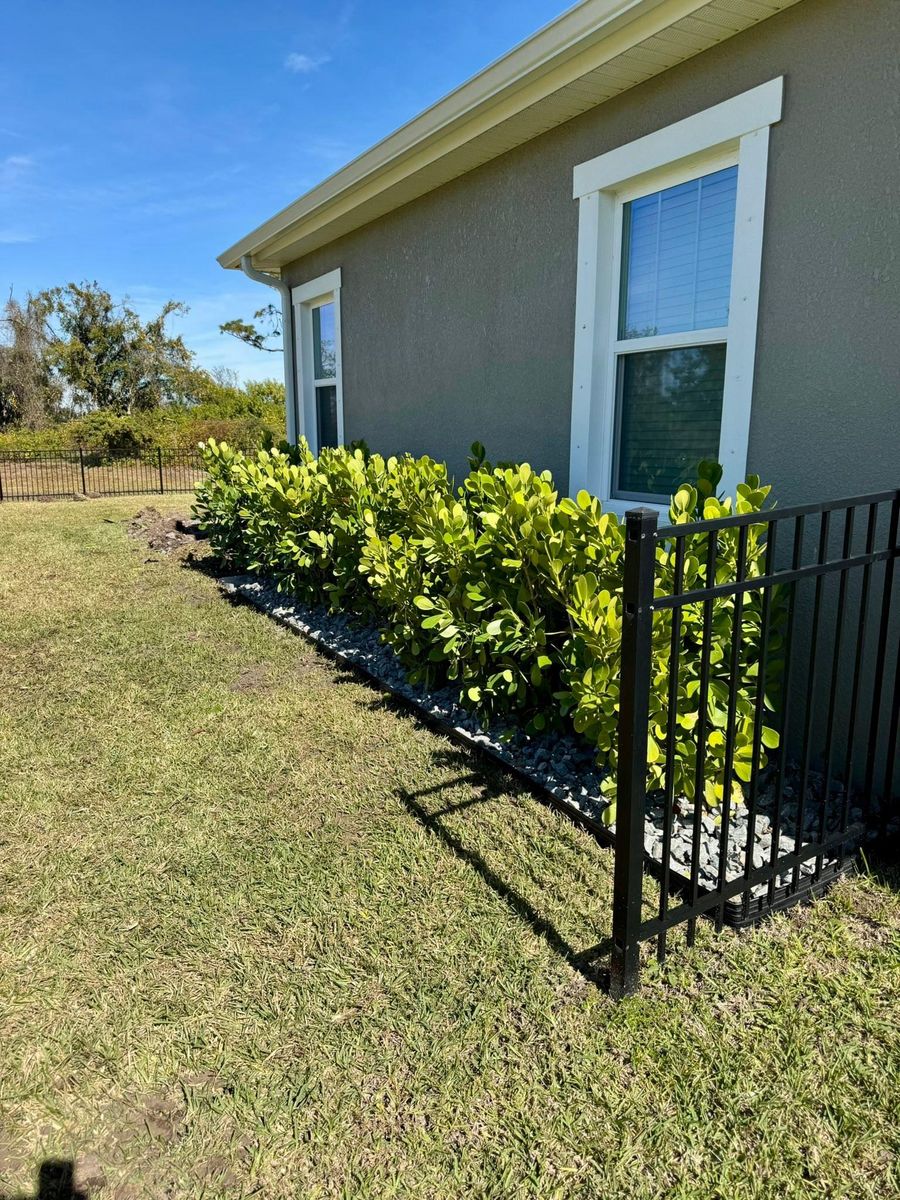 Landscaping for Shoreside Property Services in Apollo Beach, FL
