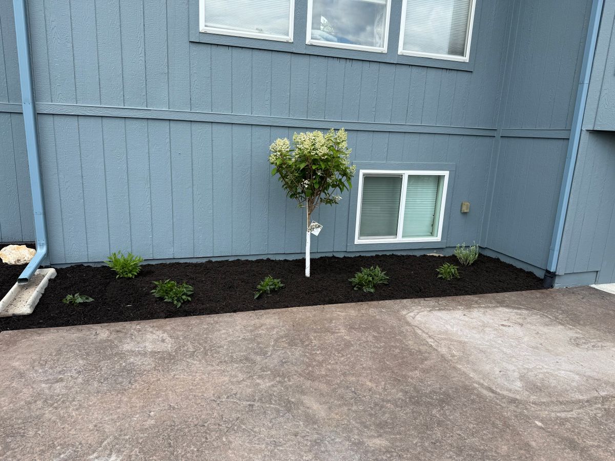 Landscape Installation for Elite Lawn Care Solutions in Leavenworth, KS