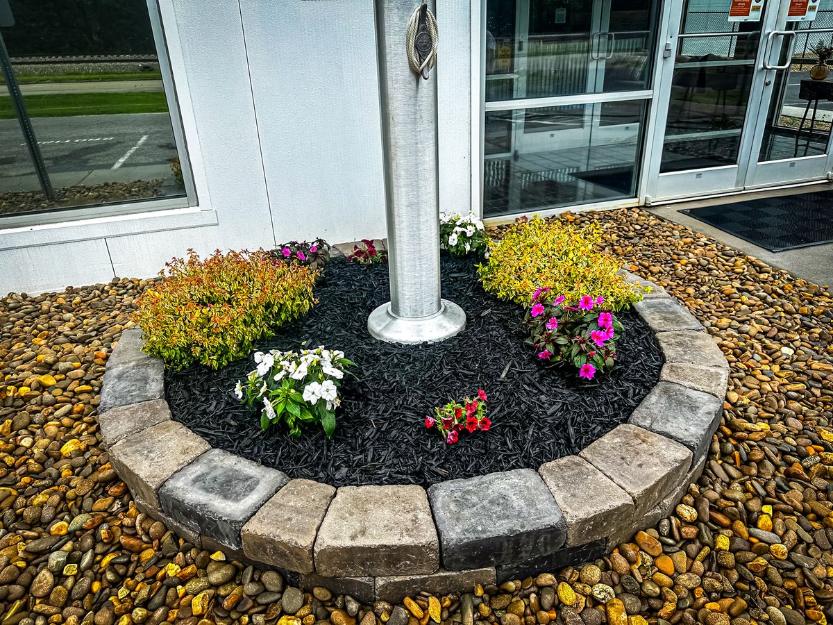 Mulch Installation for Jeremiah's Lawncare in Gatlinburg, TN
