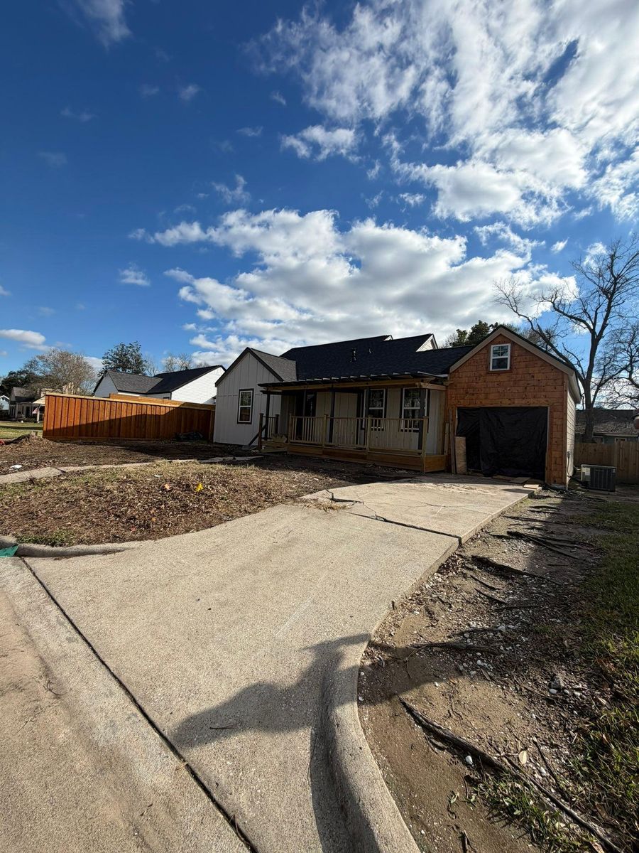 Sidewalk Installation for Delarosa Concrete & Stamping in Pearland, TX