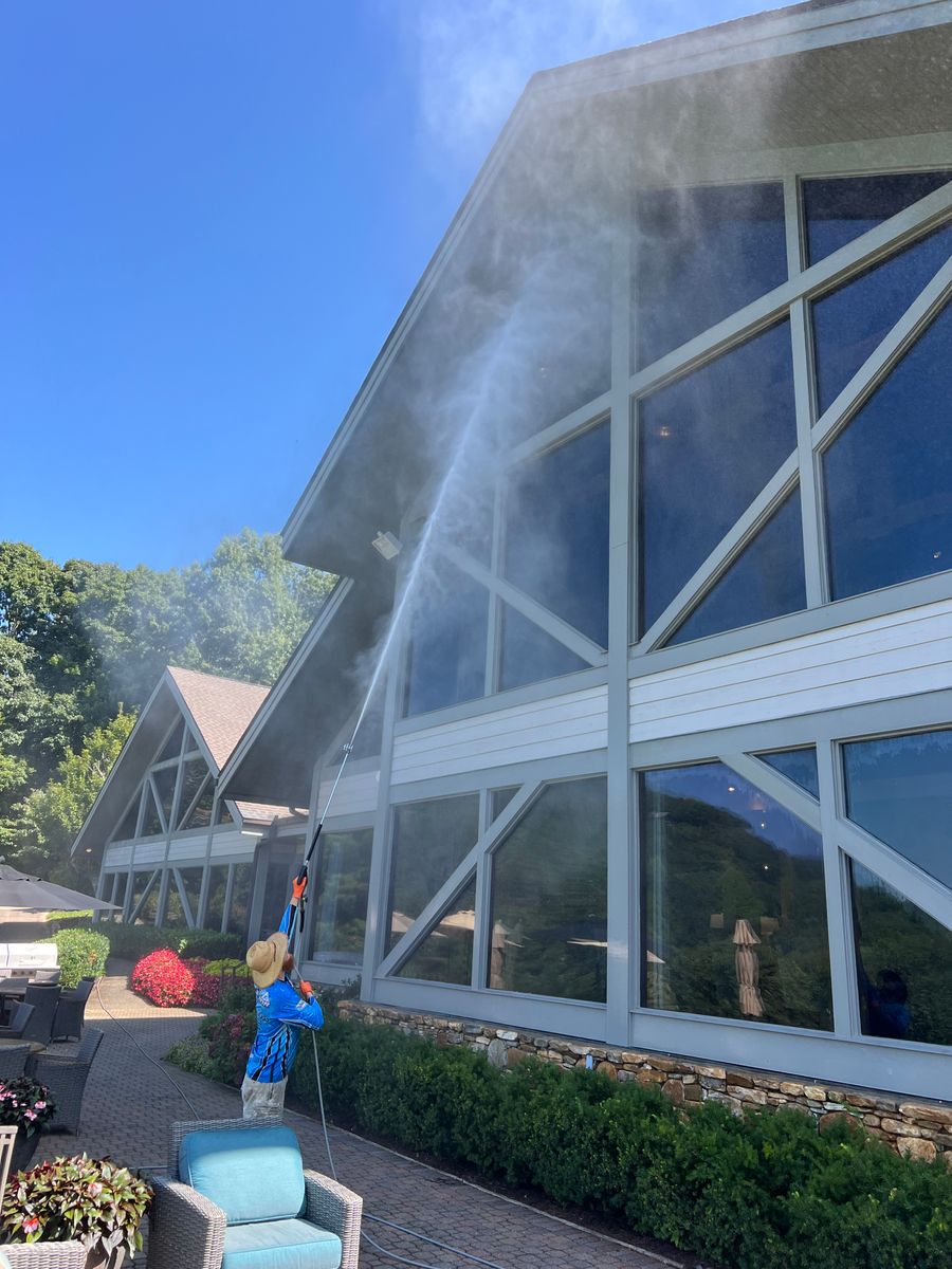 Pressure Washing for Blast Exterior Cleaning in  Hendersonville, NC