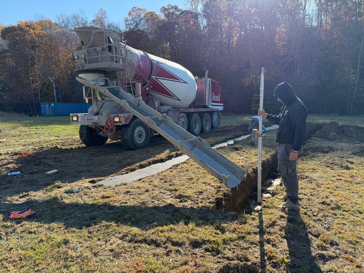 Driveways & Sidewalks for Whitfield Concrete Construction in Solsberry, IN