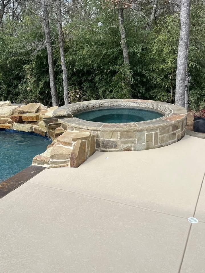 Custom Pool and Spa Construction for JP Pools in Gatesville, TX