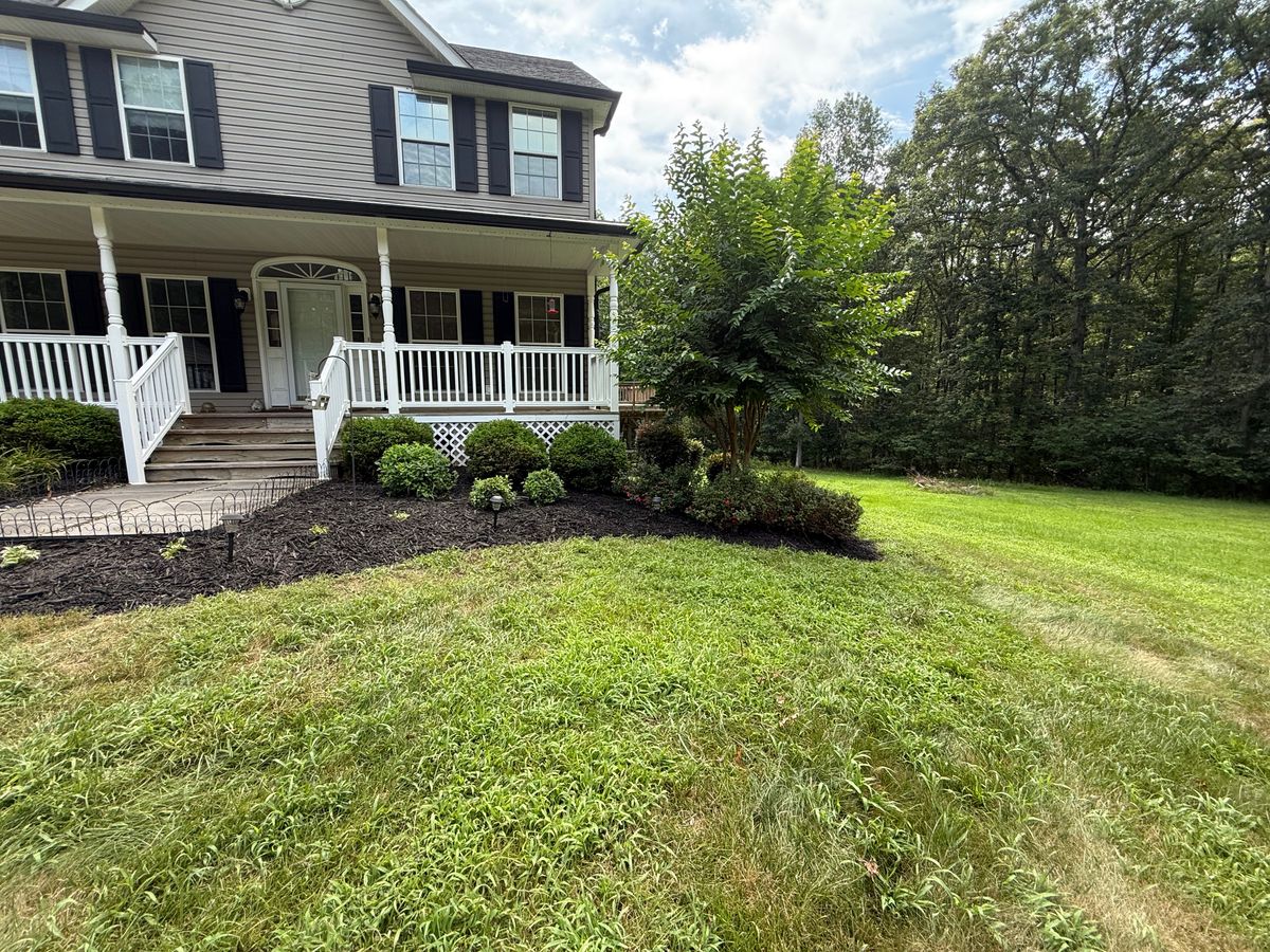 Shrub Trimming for Ridgewood Lawn Care LLC in Fredericksburg, VA