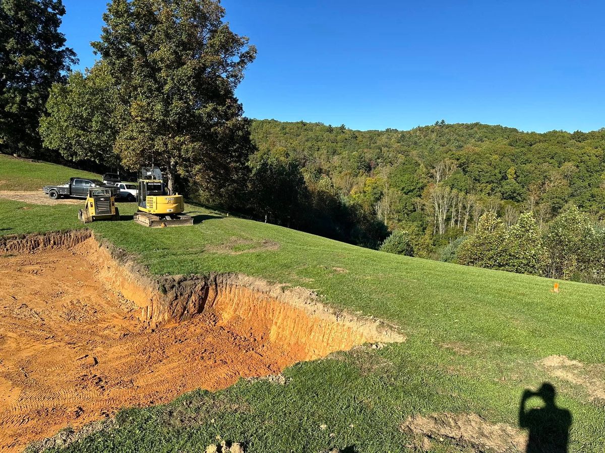 Excavation for Trophy Ridge Grading & Hauling in Mountain City, TN