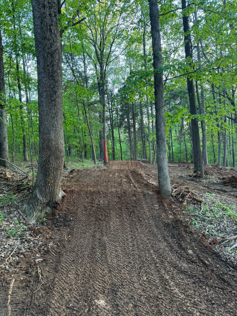 Seasonal & Specialty Services for DIRT PLUS LLC in Bowling Green, KY