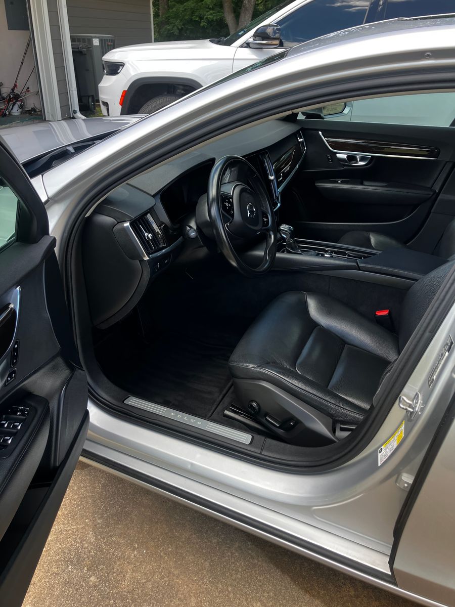 Auto Detailing for Veterans Pride Enterprises LLC in Denton, Texas