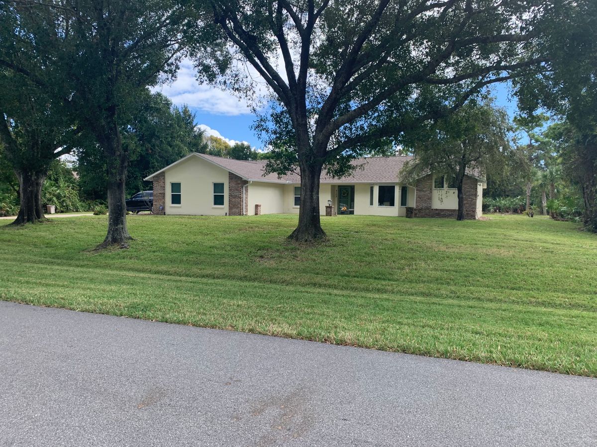 Lawn Maintenance for Space Coast Property Maintenance and Management LLC in Melbourne, FL