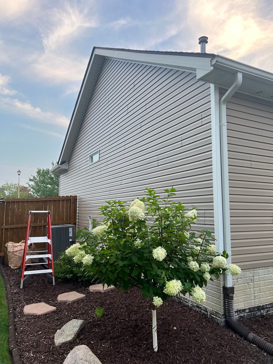 Siding for Big Country Construction LLC in Sterling Heights, Michigan