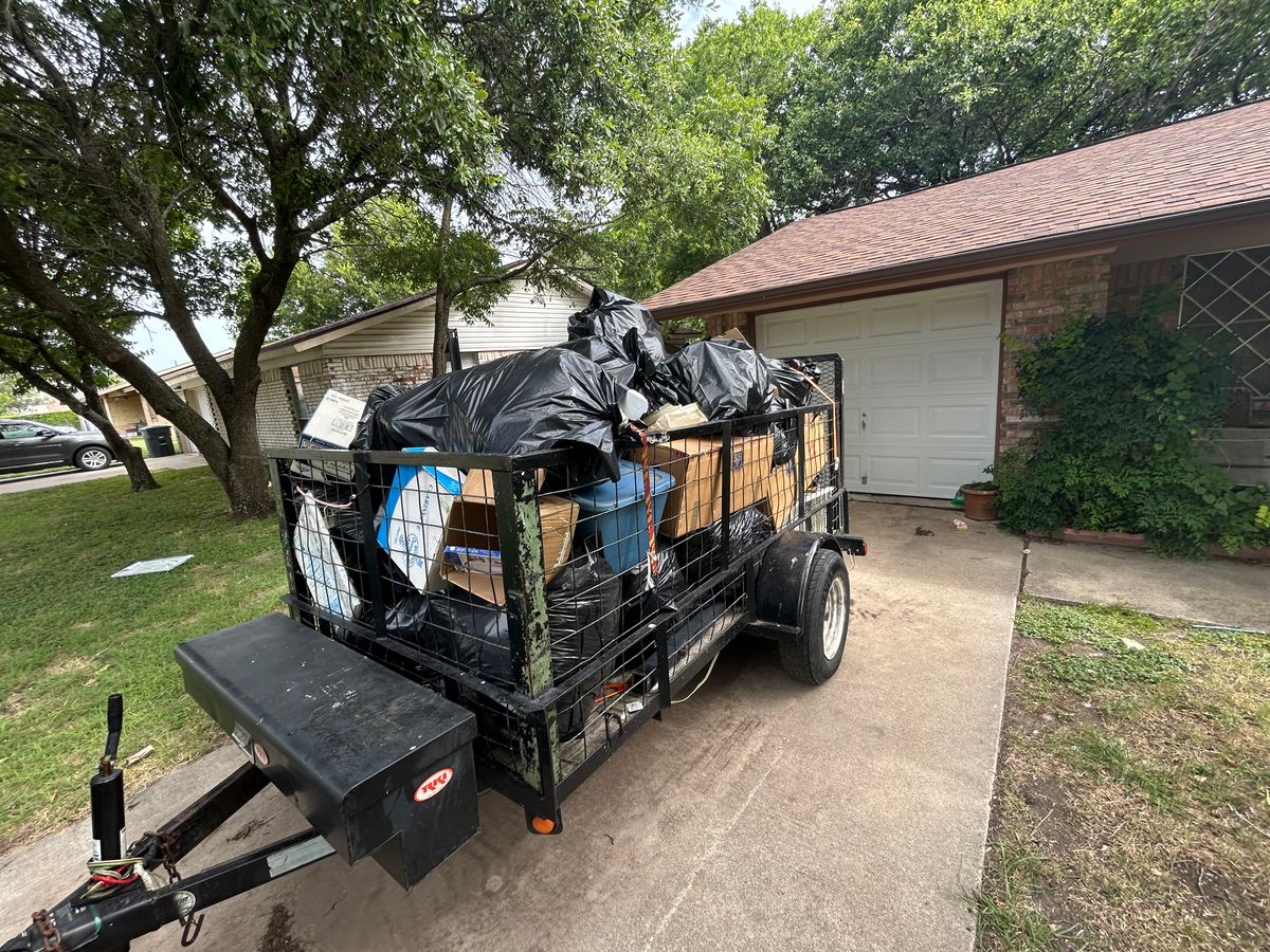Junk Removal for D’s Lawncare in Killeen, TX