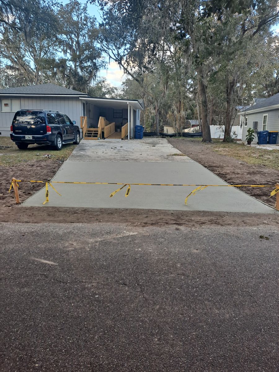 Concrete Patio and Driveways for KCS Concrete in Middleburg, FL