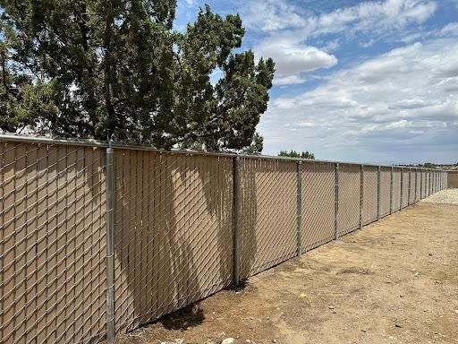 Commercial Fence for Ellis Fence CO in Barstow, CA