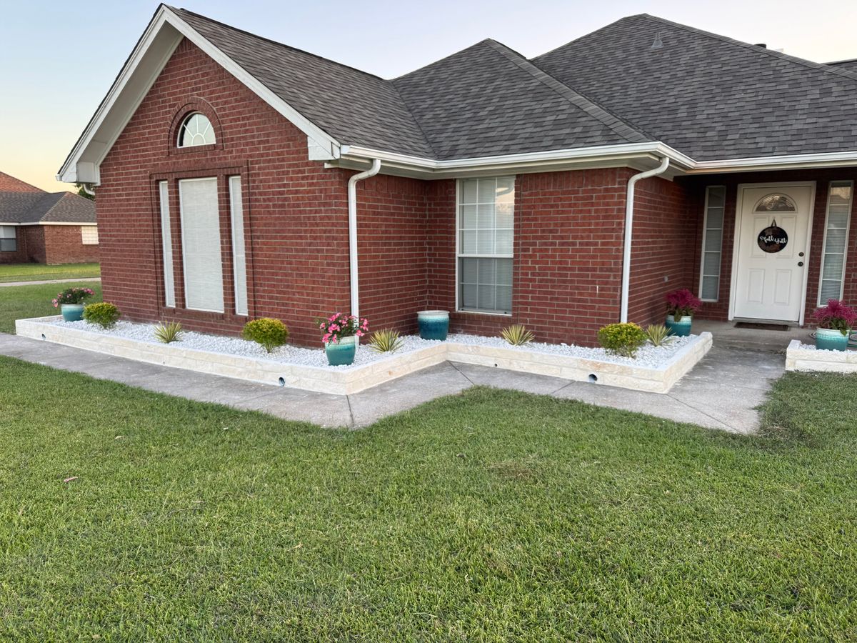 Mulch Installation for JDR Texas Landscaping Pros in Seagoville, TX