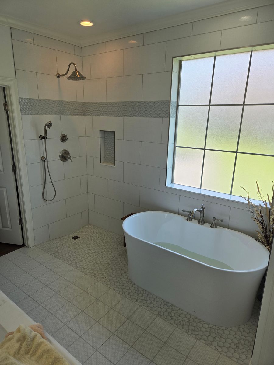 Bathroom Remodel for D&J Custom Floors in Nederland, TX