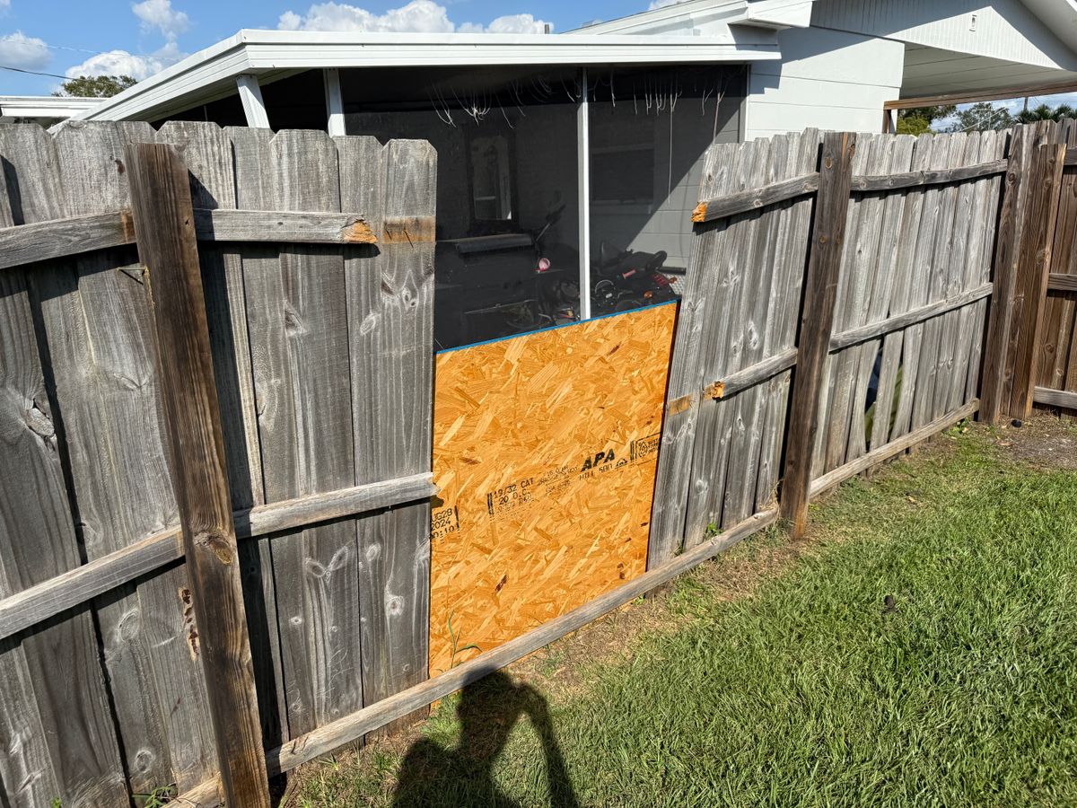 Wooden Fence Repairs for Smith & Sons Fence Company in Riverview, FL