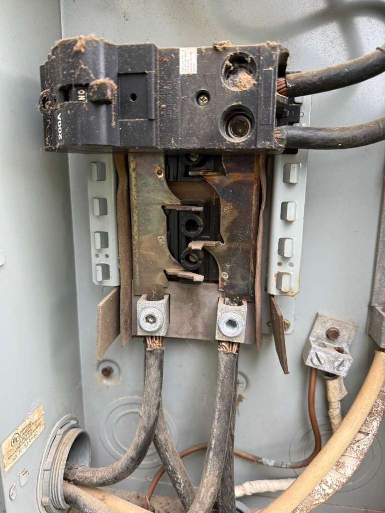 Electrical Repairs for Li Electric of TN in Columbia, TN