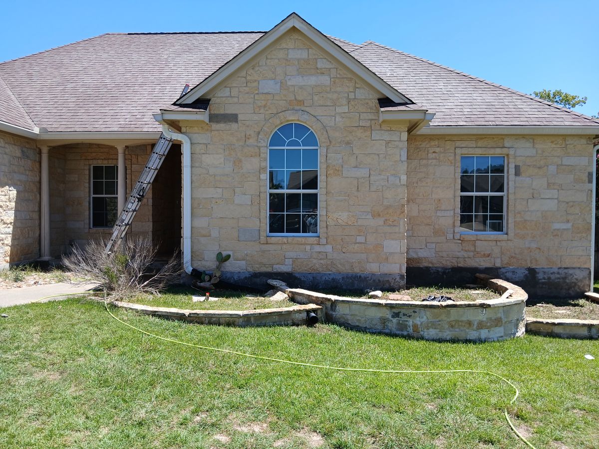 Gutter Cleaning for Xtreme Clean Plus in Fredericksburg, TX