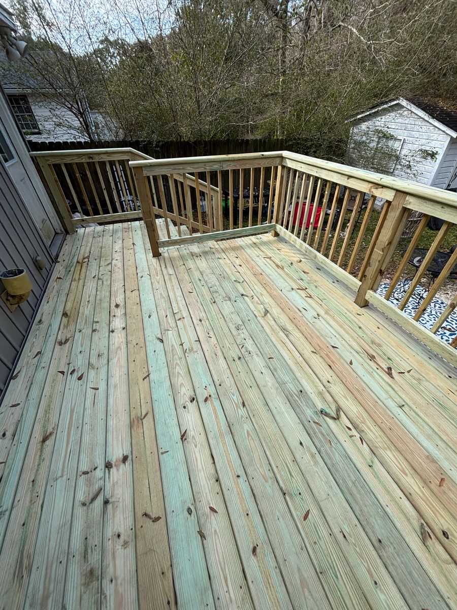 Deck Construction for Jaguar Fence in Mobile, AL