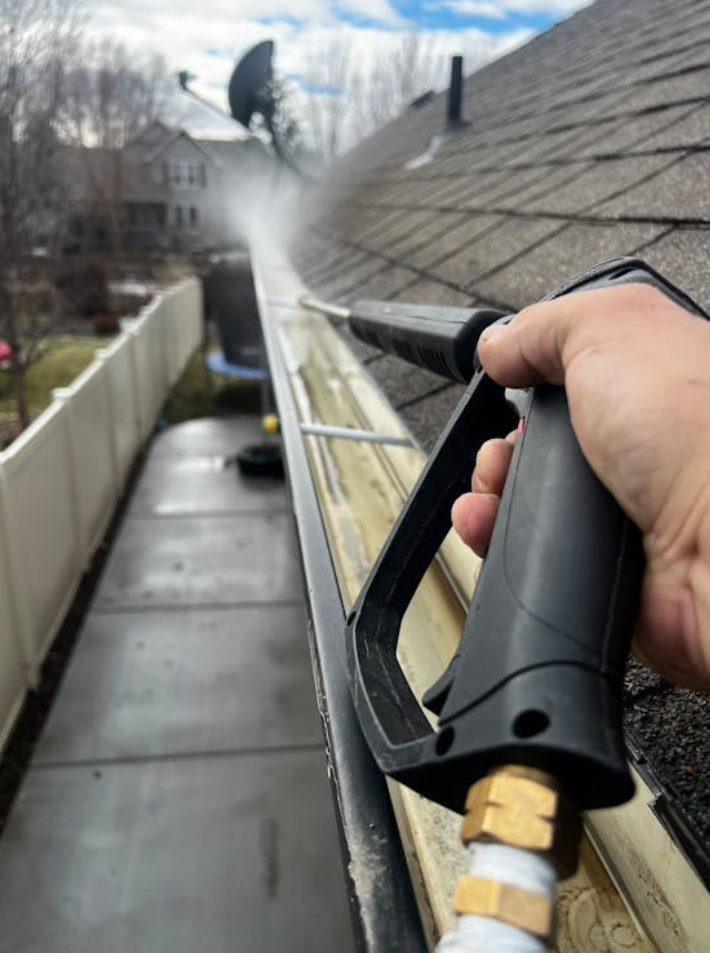 Gutter Cleaning for Duckett Done  in New Bern, NC