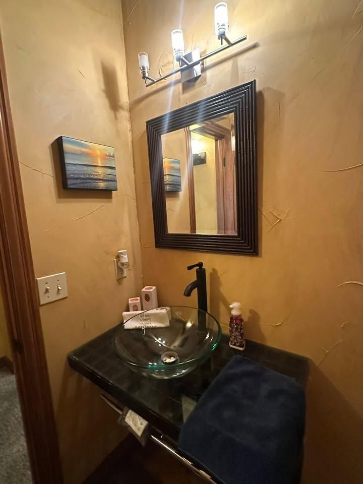 Deep Cleaning for 2 Girls & A Towel in Springfield, MO