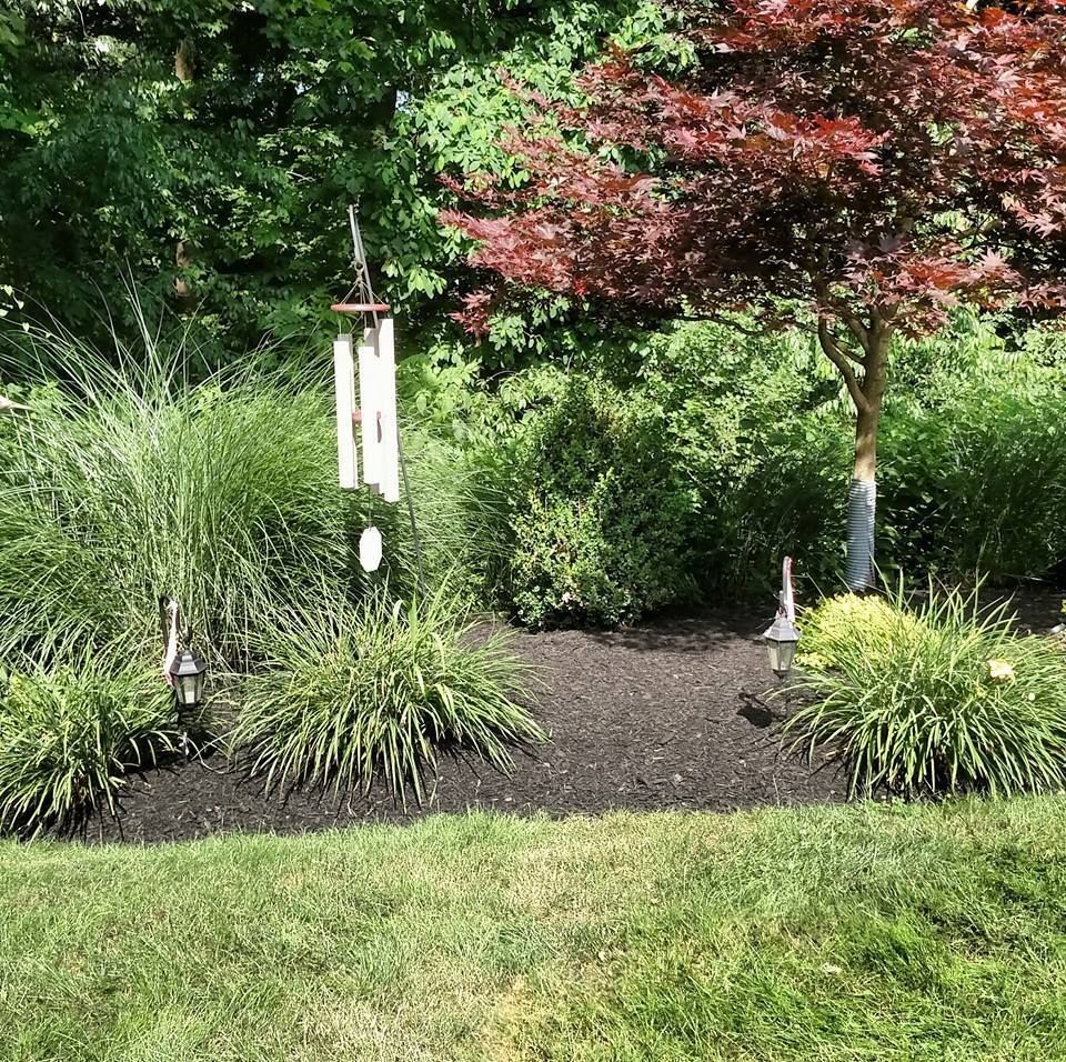 Mulch Installation for The X Lawncare & Landscaping in Valencia, PA