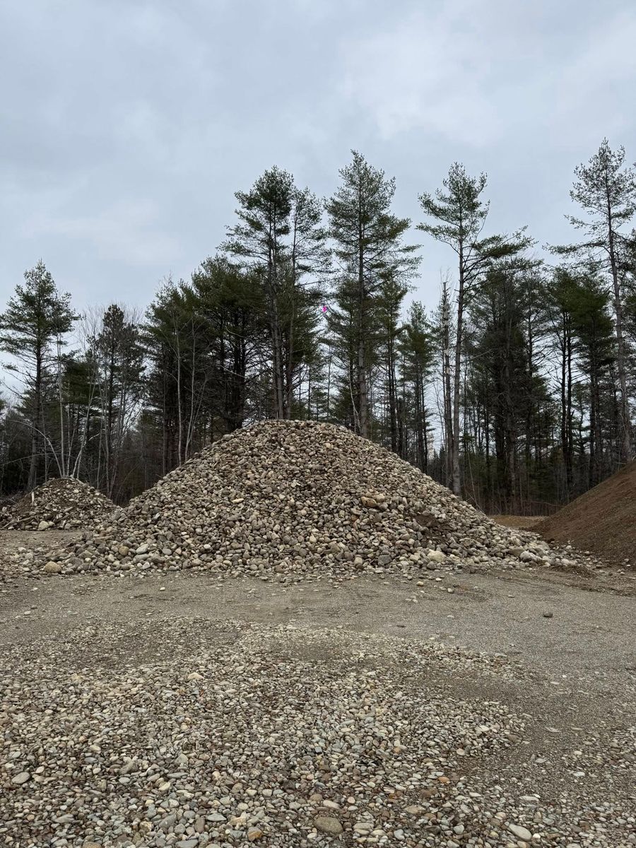 Material Supply & Deliveries for Gardner Road Company in Winn, ME