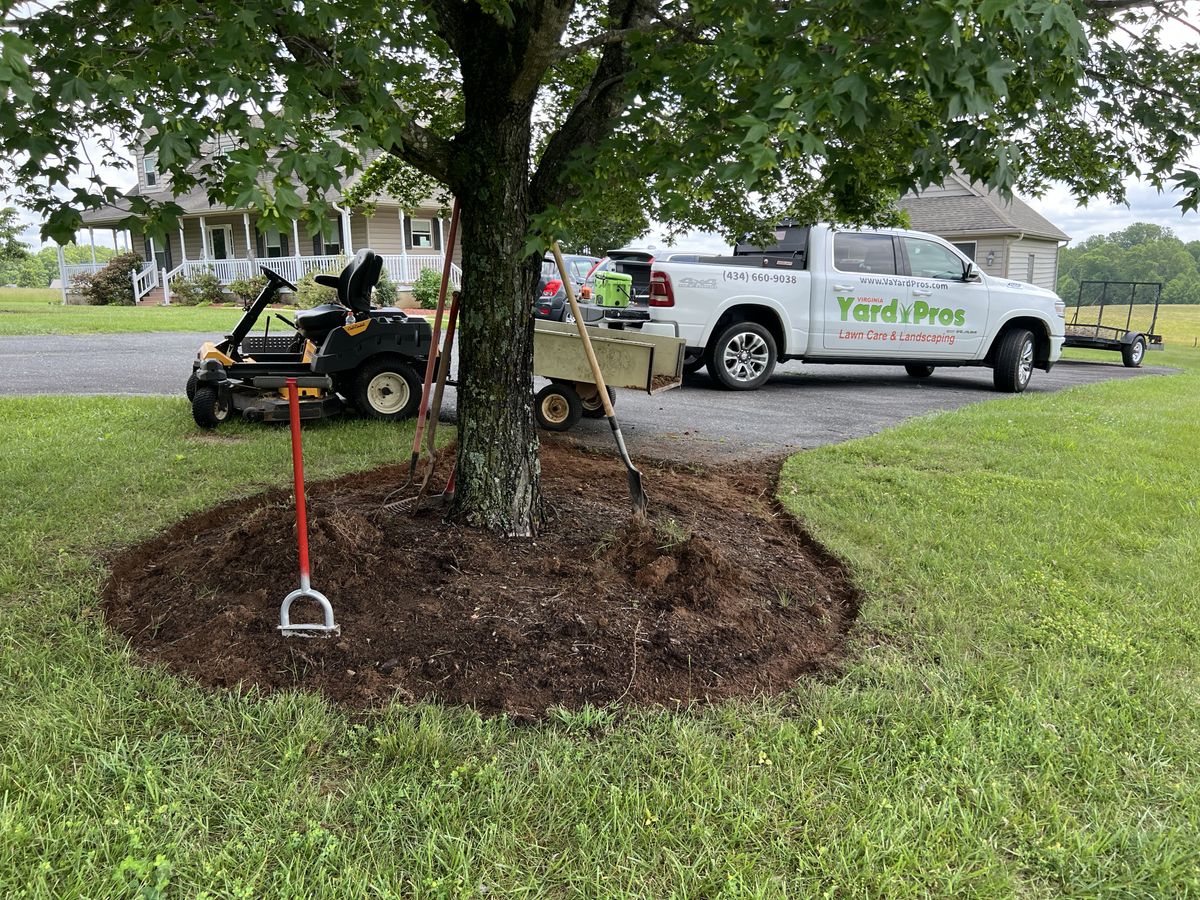 Mulch Installation for Virginia Yard Pros in Appomattox, VA