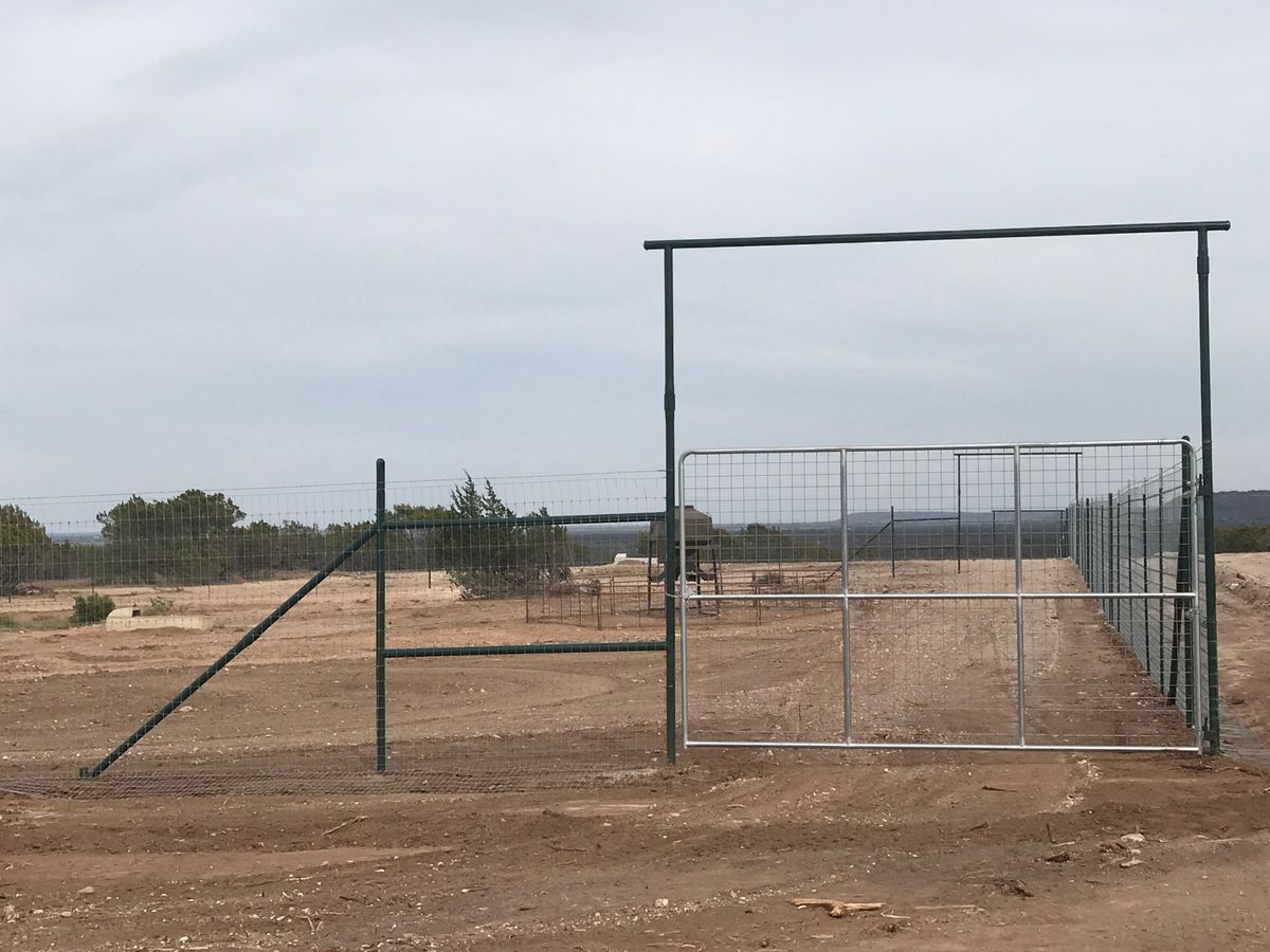 High-Game Fencing for 5-7 Fencing & Construction in Madisonville, TX
