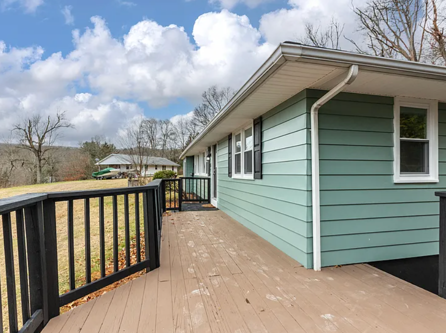 FOR SALE: 555 Griffin Rd. S., Windsor  for Nelson Foss - Realtor in Connecticut, CT