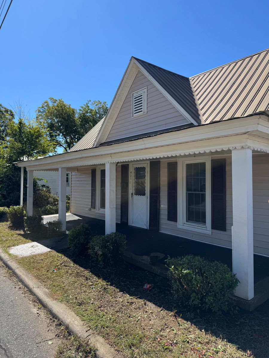 Fall Clean Up for Chavez Landscaping in Pittsboro, NC