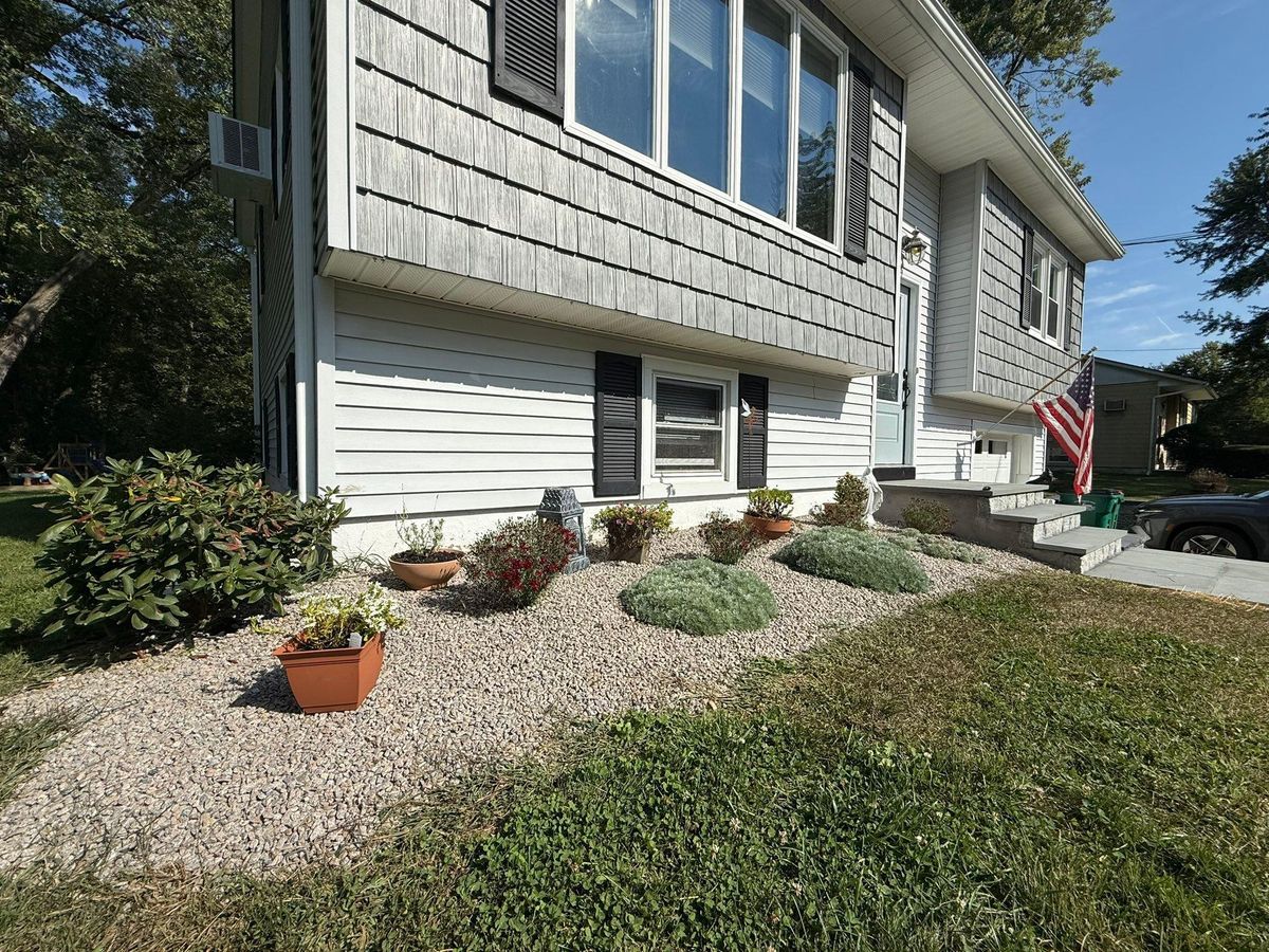 Planting & Garden Design for Ardisi Property Maintenance LLC in Poughkeepsie, NY 