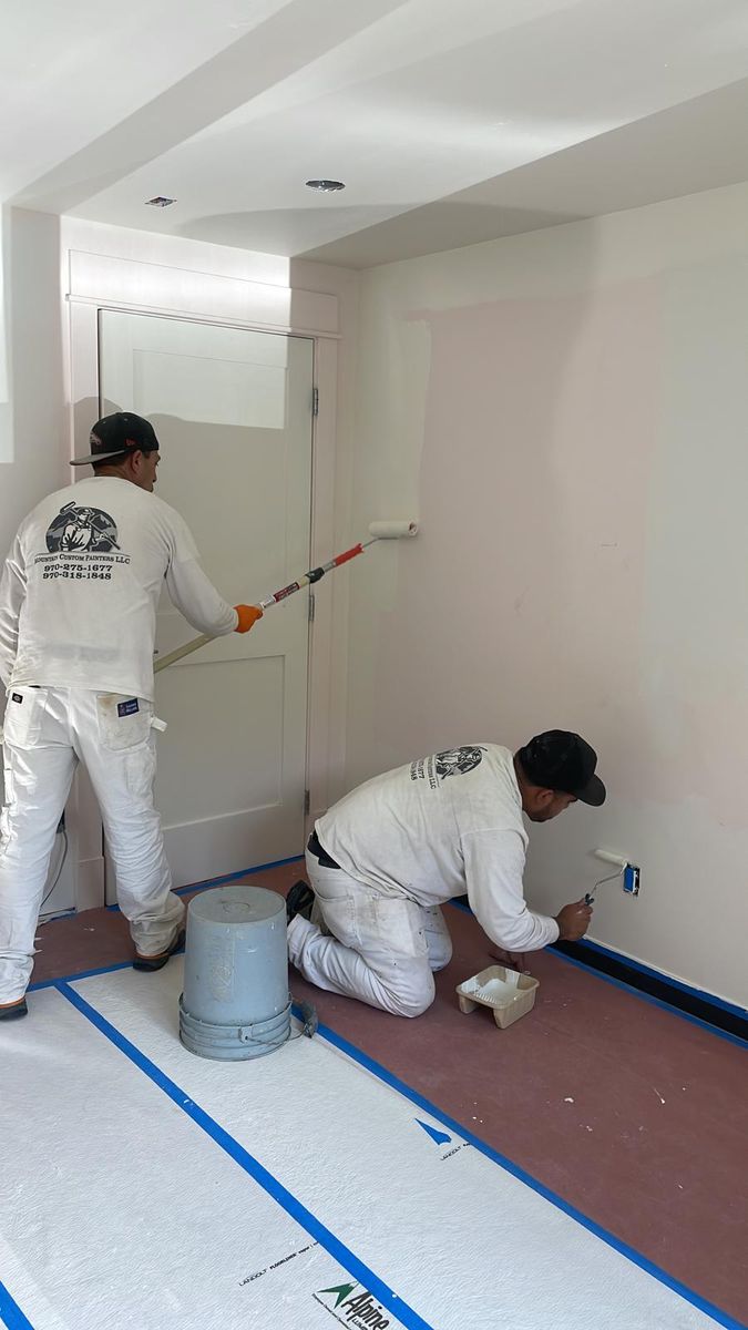 Interior Painting Services for Mountain Custom Painters LLC in , 