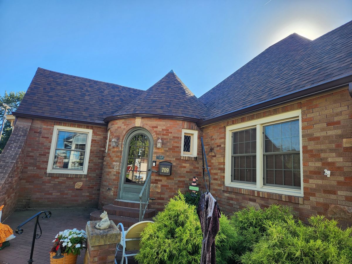 5" Seamless Gutters for Asher Remodeling and Seamless Gutters in St Elmo, IL