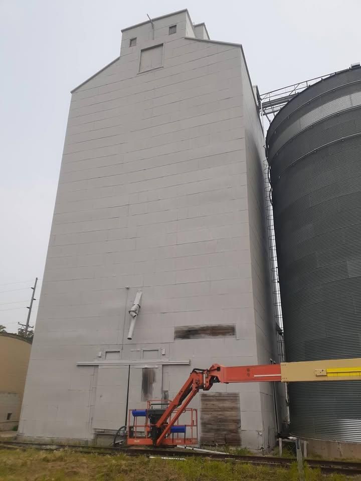 Exterior Painting for L&M Painting LLC in Freeborn County, MN