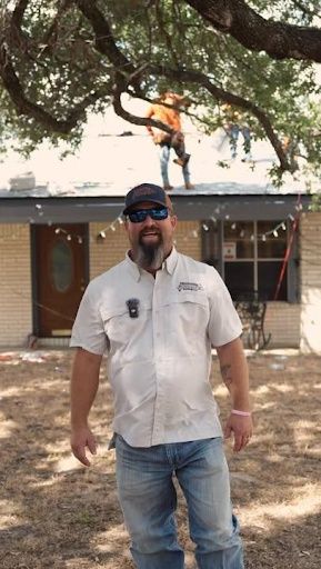 Roofing Installation for Diamond Ridge Roofing in Pleasanton, TX