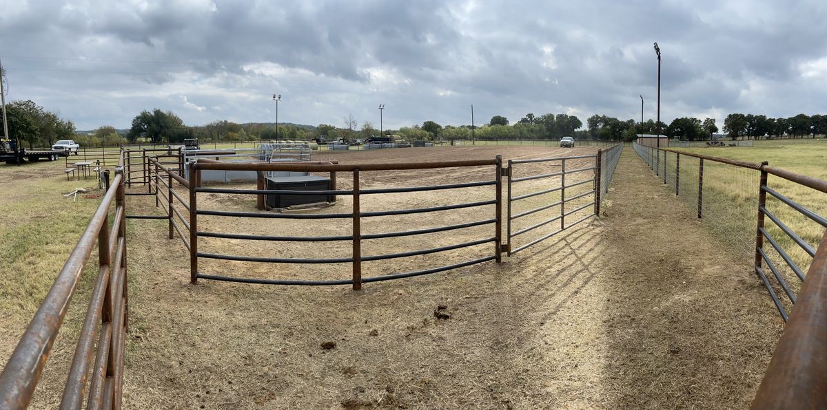 Custom Welding for Rockin L Construction And Welding Services in Bullard, TX