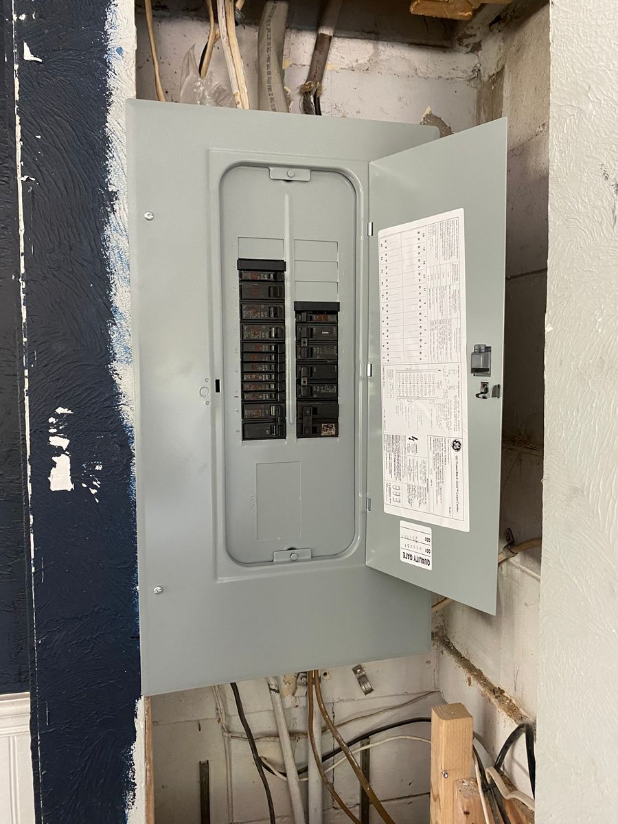 Electrical Panel Installation for Nominal Voltage in Orlando, FL