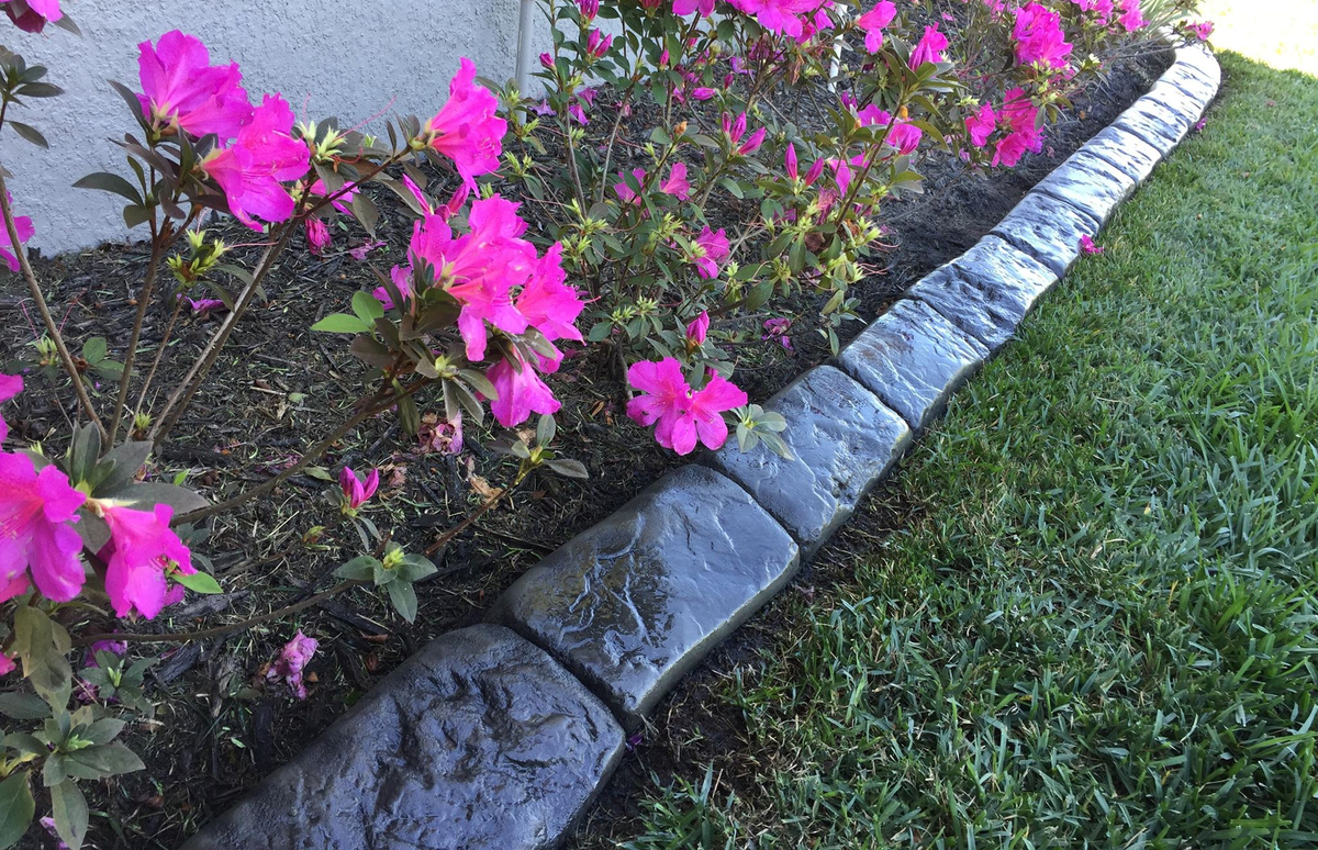 Custom Curbing for Lawn Caring Guys in Cape Coral, FL