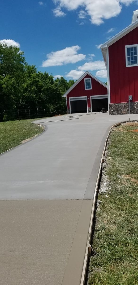 Sidewalk Installation for Tommy Moore Construction in Anderson County, TN