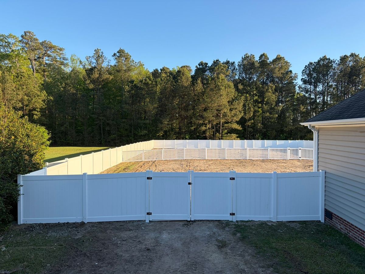 Fence Installation for RedLine Fencing in Moyock, NC