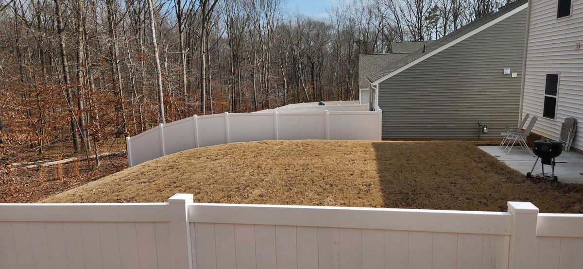 Vinyl Privacy Fence for Fence My Lawn in Charlotte, NC