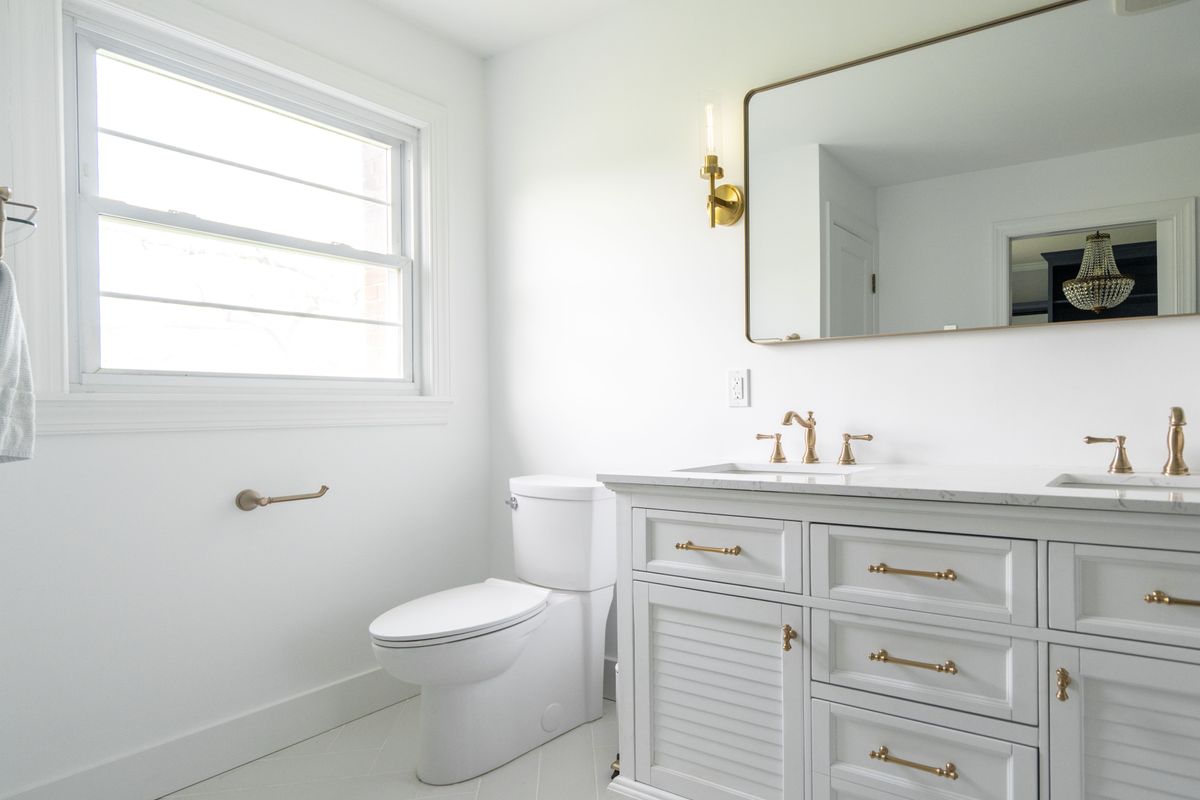 Bathrooms for Hartman Homes and Interiors in Lexington, NC