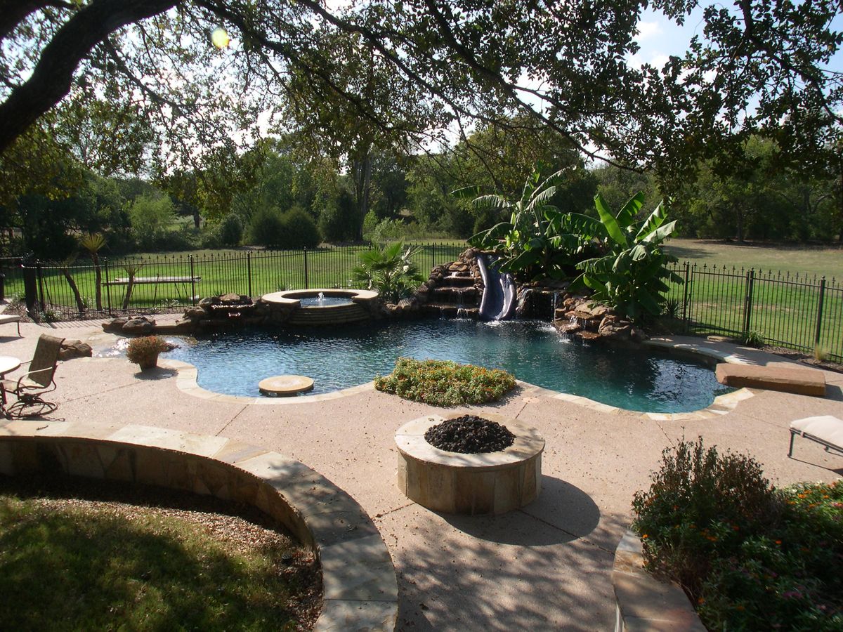 Custom Pool Design for Out Back Pool and Spa Creations in The Woodlands, TX