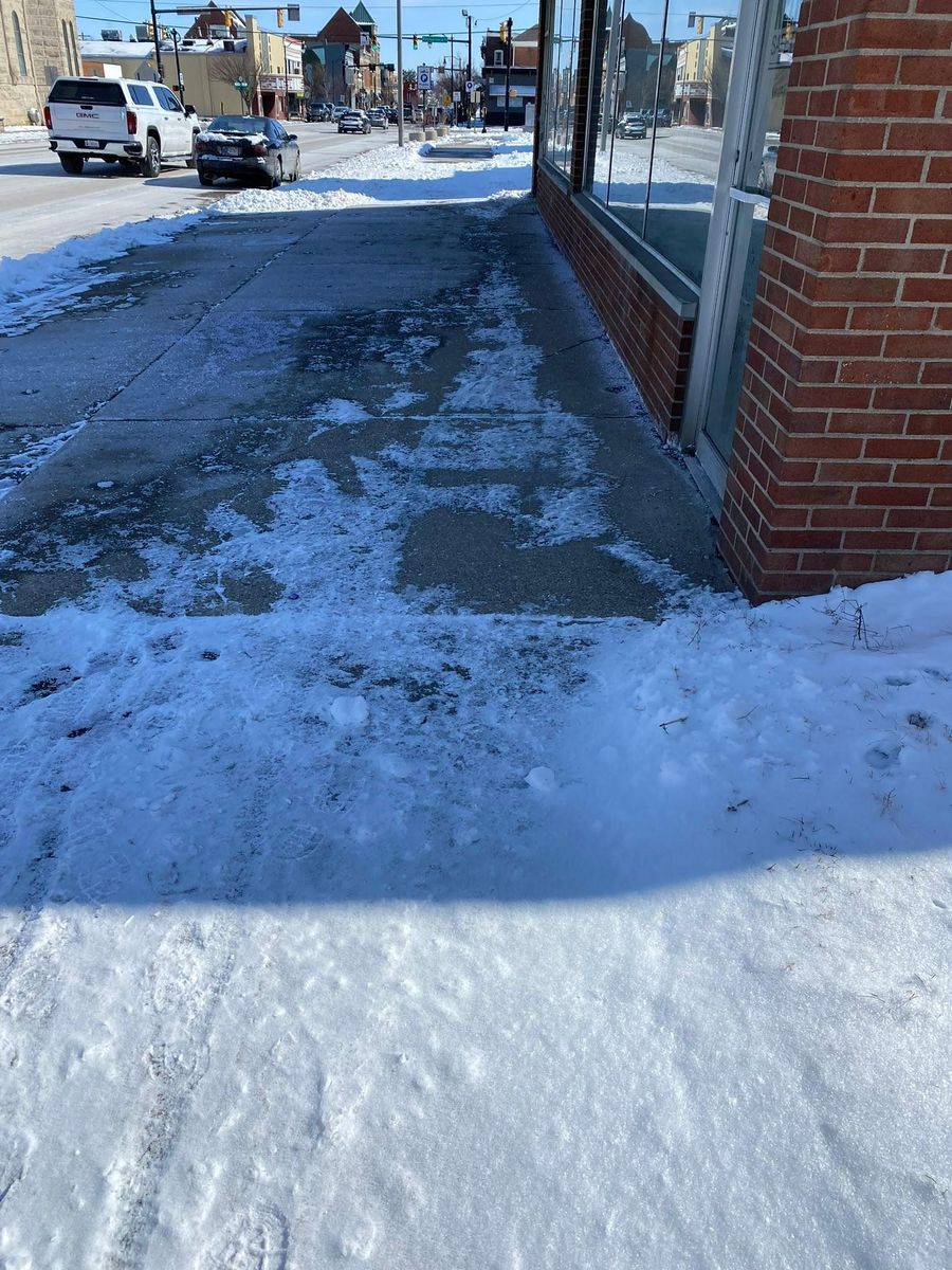 Commercial Snow Removal for Bearforce Lawn Care LLC in Greenfield, IN