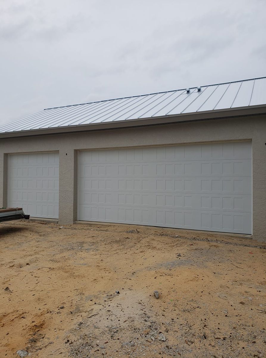 Garage Door Installation for Advantage Garage Doors, LLC in De Leon Springs, FL