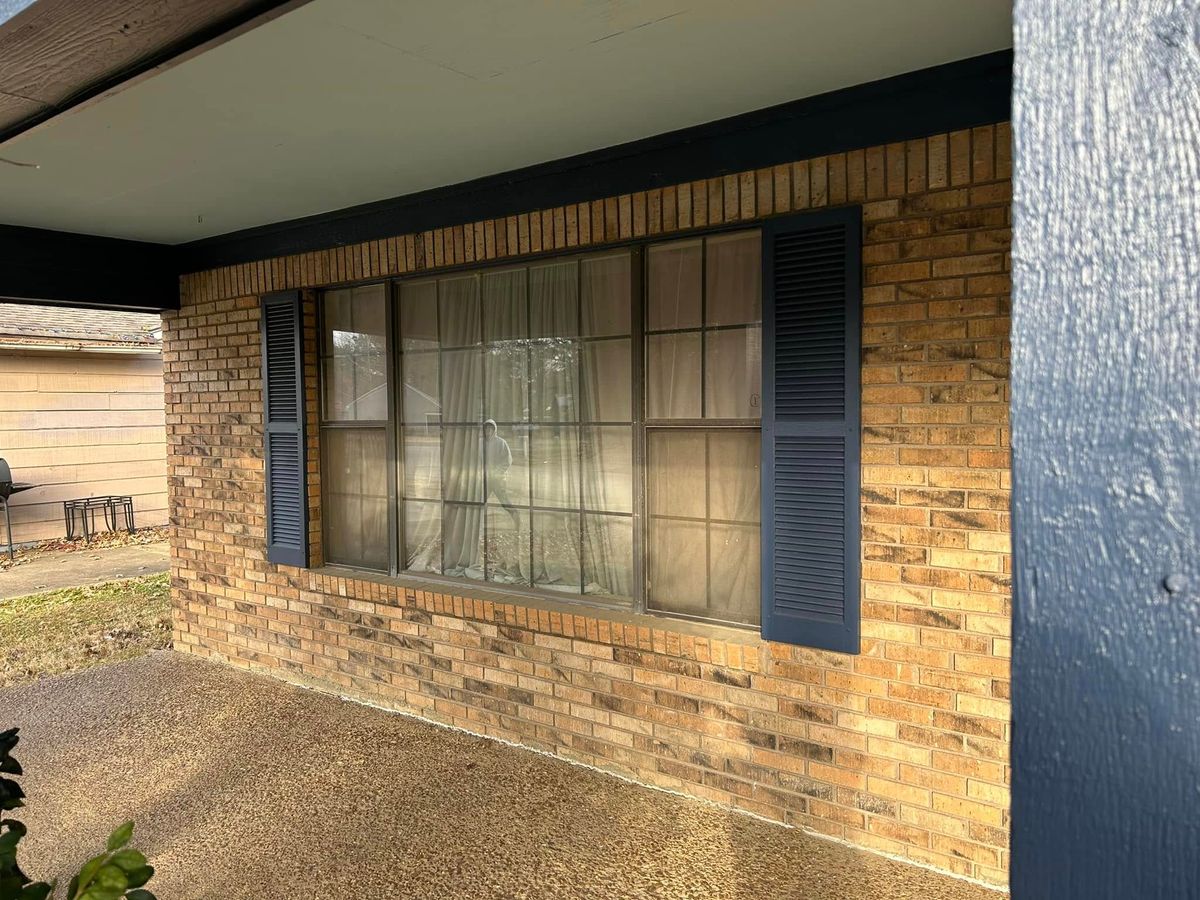 Window Repair and Replacement for Well Hung Windows & More in Hot Springs, AR