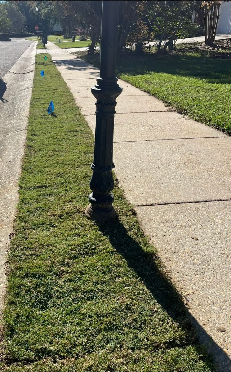 Landscape Maintenance for Enhanced Landscape in Daphne, AL