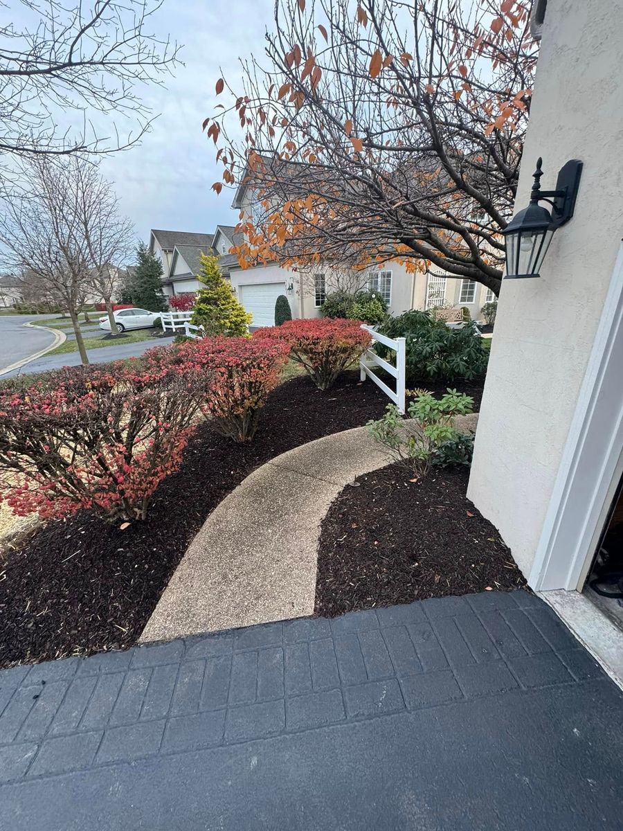 Mulch Installation for Landscape & Lawn Care Pros in Temple, PA