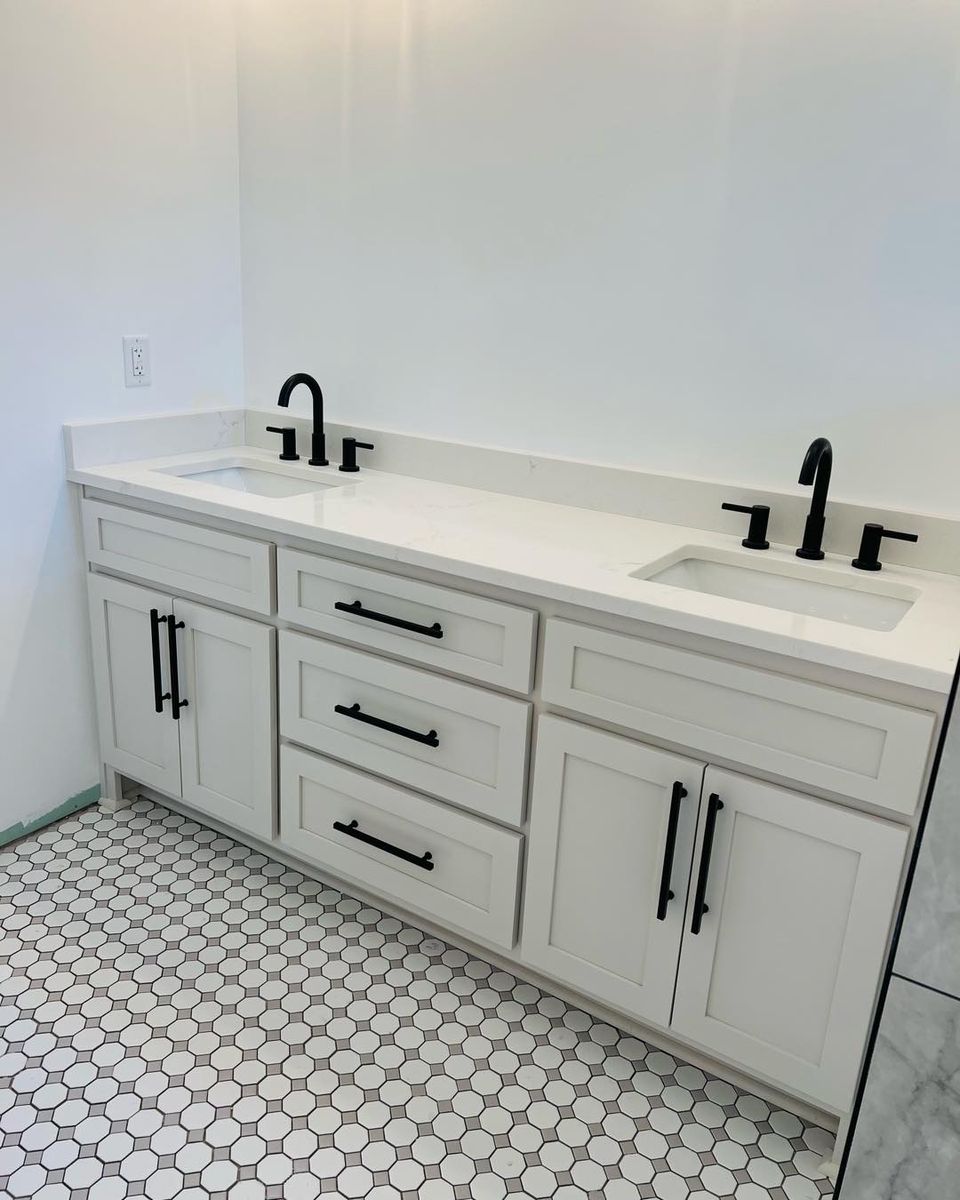 Custom Cabinet Installation for Murray Trades in Patterson, GA